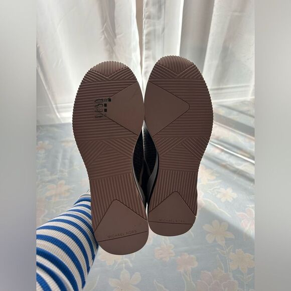 Michael Kors Georgie Trainer Black Rose Size Size 8 NWOT - Picture 3 of 6